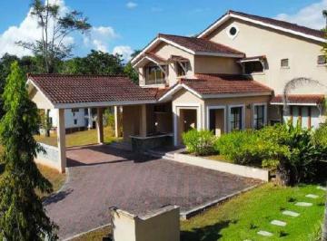 Casa · 604m² · 4 Recámaras · 4 Estacionamientos · Se Vende Dúplex de Lujo en Senderos Camino de Cruces, Clayton (Jj)