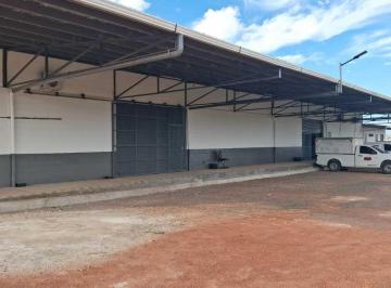 Bodega-Galpón-Depósito · 306m² · 4 Estacionamientos · Alquiler de Galera de 306 m² en Agua Dulce