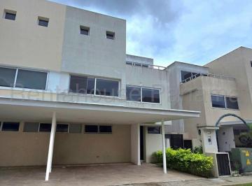 Casa de 4 habitaciones, Panamá · Casa en Venta en Costa Sur Syh
