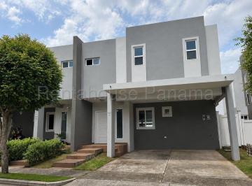 Casa de 3 habitaciones, San Miguelito · Vendo Casa en PH Victoria en Paseo del Norte. 157 m². Mrm