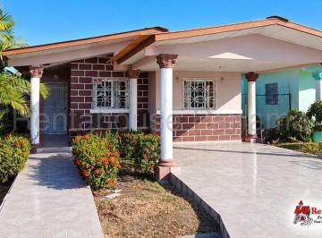 Casa de 3 habitaciones, Panamá · Casa en Venta en La Villa de Los Santos Ys
