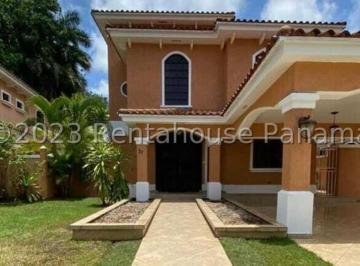 Casa de 3 habitaciones, Panamá · Se Alquila Casa en Clayton Ydu