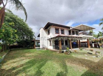 Casa de 4 habitaciones, Panamá · Casa de 500 Mtrs2 con Deposito en Alquiler