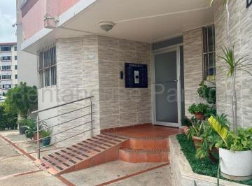 Apartamento de 2 habitaciones, Panamá · Se Vende Apartamento en Campo Limberg Gc27 - 2168