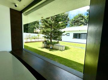 Casa · 850m² · 4 Recámaras · 4 Estacionamientos · Casa y Oficina en Venta en El Carmen