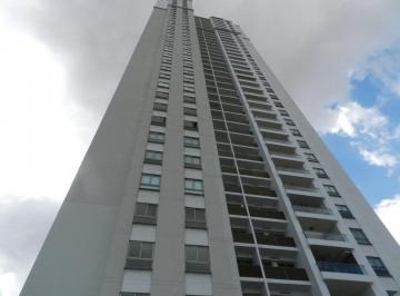 Apartamento de 3 habitaciones, Panamá · Lujoso Apartamento en Santa María: 3 Recámaras con Baño, Vista Espectacular y Piscina Olímpica