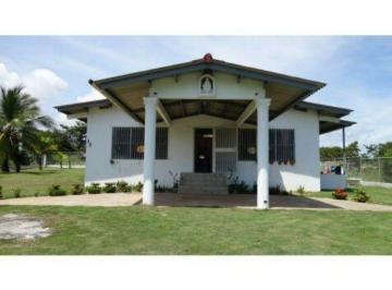 Casa · 2250m² · 3 Recámaras · La Casa de Su Sueños en La Playa - Coronado!