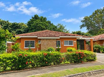 Casa de 6 habitaciones, Chame · Hermosa Casa en Venta | Vía Plata, Playa Caracol