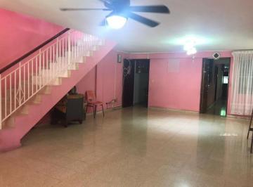 Casa de 4 habitaciones, Panamá · Vendo Casa de 270 m² en El Dorado 27 - 2978srz