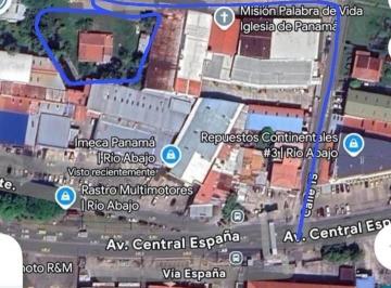 Terreno / Lote · 1750m² · 3 Recámaras · 4 Estacionamientos · Terreno de 1,710 m² con Casa, Ubicad a Pocos m de La Calle Princ