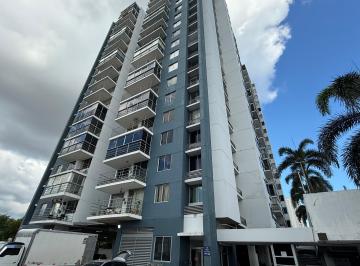 Apartamento de 2 habitaciones, Panamá · ¡Remate Bancario! P. H. Cosmopolitan Tower – Transístmica Js