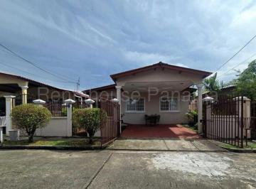 Casa de 3 habitaciones, San Miguelito · Casa en Venta en Brisas del Golf Cig