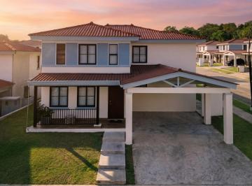 Casa · 260m² · 3 Recámaras · 2 Estacionamientos · En Venta Casas Familiares 3 Habitaciones | Arcadia Costa Verde | Jj