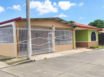 Casa · 3 Recámaras · 1 Estacionamientos · Casa en Venta en Villa Lucre (C. P)