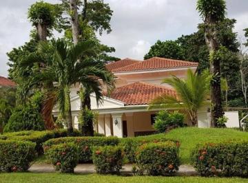 Casa · 463m² · 4 Recámaras · 4 Estacionamientos · Alquilo Casa con Piscina 4 Recamaras Camino de Cruces