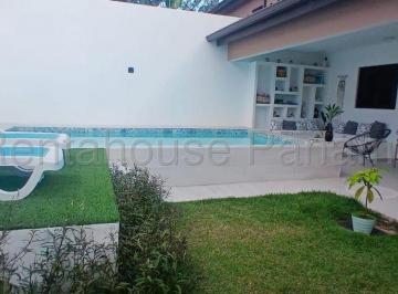 Casa de 3 habitaciones, Panamá · Venta de Casa en Versalles Mps26 - 7575