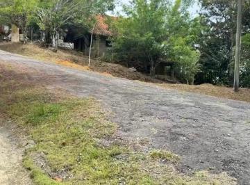 Terreno / Lote · 1800m² · Terreno en Venta – Cerro Azul Lh