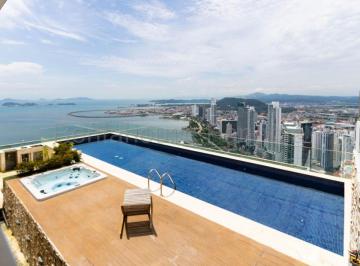 Apartamento de 3 habitaciones, Panamá · Venta de Exclusivo Penthouse en La Av Balboa con Piscina Privada