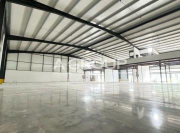 Bodega-Galpón-Depósito · 2586m² · 24 Estacionamientos · Panama Distribution Center - Venta o Alquiler de Ofibodegas