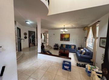Casa de 4 habitaciones, Panamá · Venta de Casa en Albrook 430 m