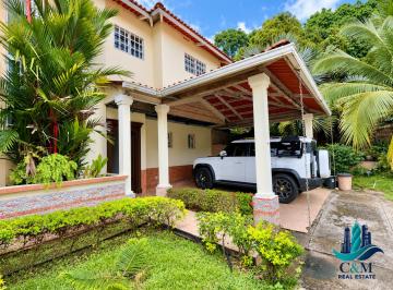 Casa de 3 habitaciones, Panamá · Venta Casa Remate Villa Zaita 3rec 3.5 Baños 4 Parking 2 Niveles Cv