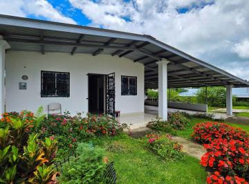 Casa de 3 habitaciones, Volcan · Casa en Venta en Brisas del Norte, Volcán, Chiriquí