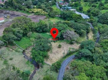 Terreno / Lote , Volcan · Terreno en Venta en Volcán: 10,000 m² con Quebrada y Amplio Frente de Calle