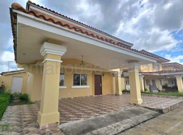 Casa de 3 habitaciones, San Miguelito · Venta Casa Brisas de Golf - Yd