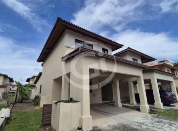 Casa de 3 habitaciones, Arraiján · Casa Reposeída Bancaria de 236.90 m² en PH Woodlands
