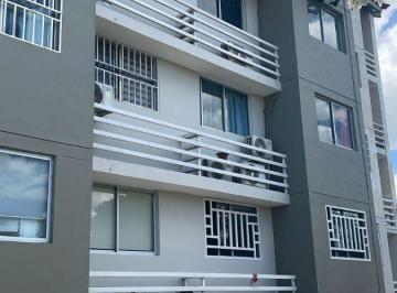 Apartamento de 2 habitaciones, Panamá · Oportunidad! Se Vende Cómodo Apto El Residencial Las Acacias Ciudad Radial