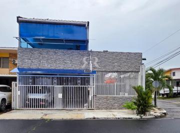 Casa · 306m² · 4 Recámaras · 2 Estacionamientos · Casa en Esquina en Chanis con Paneles Solares y Anexo Independiente
