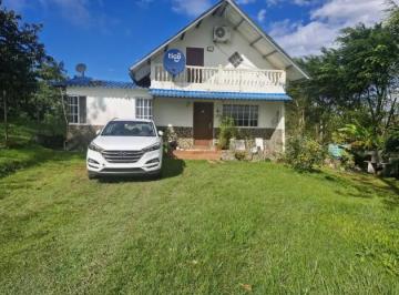 Casa · 307m² · 4 Recámaras · 6 Estacionamientos · Se Vende Casa en Cerro Azul Amoblada