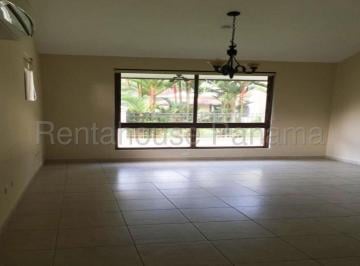 Casa de 3 habitaciones, Panamá · Casa en El Dorado Camino de Cruces en Venta