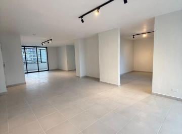 Apartamento de 3 habitaciones, Panamá · Amplio Apartamento en PH Mirador del Cangrejo | 200 m² | 3 Recámaras | $335,000