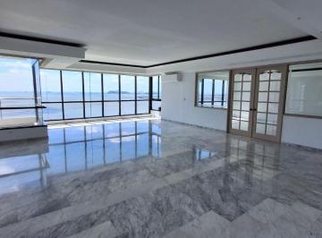 Apartamento de 3 habitaciones, Panamá · Miramar. 375 m 3r 3.5b Cbs Den Lb Ac $3700
