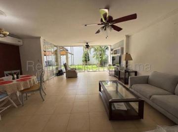 Casa de 3 habitaciones, San Miguelito · Casa en Brisas del Golf Villa Navona en Venta