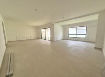 Casa de 3 habitaciones, San Miguelito · Vendo Casa de 288 m² en Brisas del Golf Noura 27 - 104srz