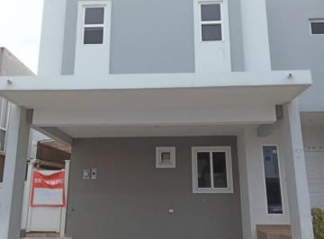 Casa de 3 habitaciones, San Miguelito · Casa en Venta Brisas del Golf PH Victoria