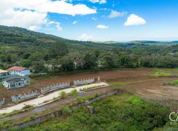 Terreno / Lote , Boquete · Terreno de 3.4 Hectáreas con Dos Casas en Venta en Jaramillo, Boquete