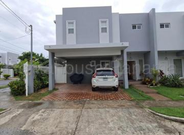 Apartamento de 4 habitaciones, San Miguelito · Casa Dúplex Amoblada en Venta en PH Victoria, Brisas del Golf Ih