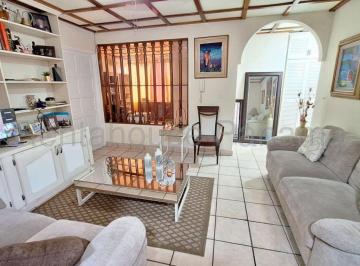 Casa de 4 habitaciones, Panamá · Venta de Casa en Las Cumbres Las Cumbres