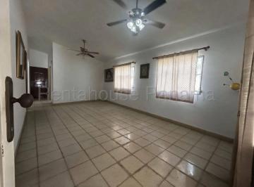 Casa de 4 habitaciones, San Miguelito · Venta de Casa en Brisas del Golf Quintas de Montecell 185 m