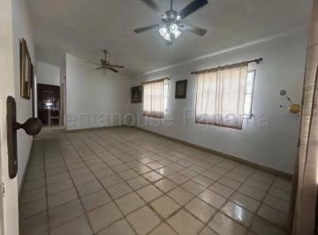 Casa de 4 habitaciones, San Miguelito · Venta de Casa en Brisas del Golf