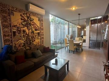 CONFORTABLE TOWNHOUSE DE DOS PISOS, AMUEBLADA. PLANTA BAJA:  SALA COMEDOR, AIRE  · Se Renta Hermosa y Confortable Townhouse a Una Cuadra de Av Garcia Lavin. Frac