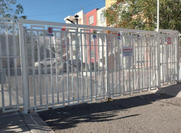 Entrada Privada · Departamento en Renta en Planta Baja, Equipado, Listo Para Amueblar y Habitar