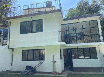 Hermosa casa de dos niveles en una zona tranquila por su cercanía con el bosque  · Hermosa Casa en Renta Cuajimalpa