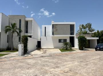 Casa en condominio de 3 habitaciones, Conkal · Hermosa Residencia Totalmente Equipada
