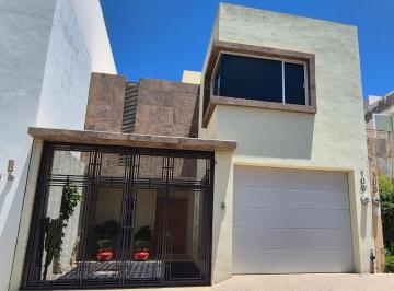 Casa Venta 150m² de 3 habitaciones · Casa en Venta en Privada Conde Santiago de La Laguna, Guadalupe, Zac. Cp 98610