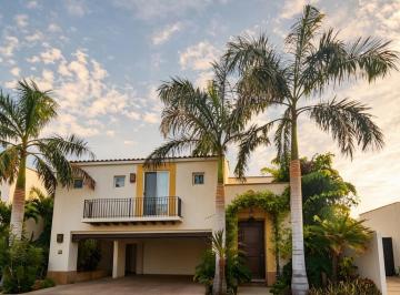 Casa en condominio de 4 habitaciones Venta MN 8,500,000 · Casa en La Encantada Residencial en Privada Leyendas Al Poniente de Hermosillo