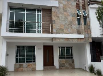 Casa de 4 habitaciones, Zapopan · Renta Casa Coto I La Cima de Zapopan